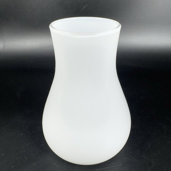 White Art Glass Bud Vase Round Bottom Bottle Shape Plain Simple Glass Vase Decor - Picture 9 of 9